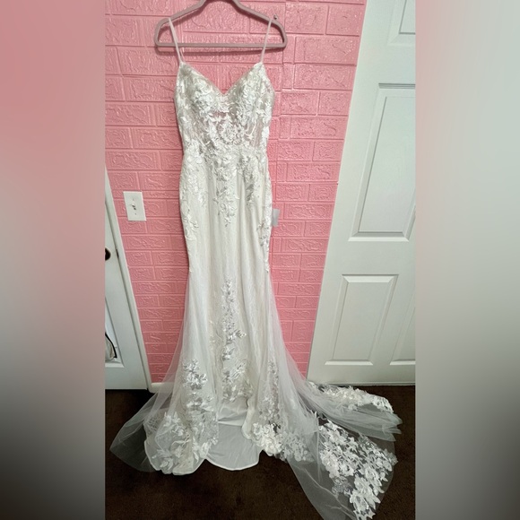 NWOT Lulu’s Bridal Everlasting Affection Lace Backless Mermaid Wedding Dress - Picture 6 of 16